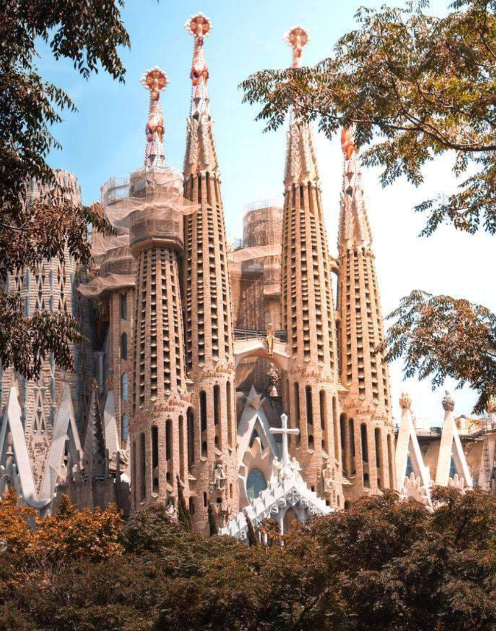 La Sagrada Familia Diamond Painting Planet